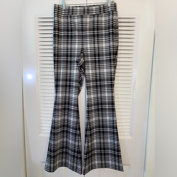 Bar 111 Plaid print flare pants - Picture 3 of 6